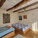Feriehus 'гнездото', 'the Nest', Rhodope Mountains, Banite *