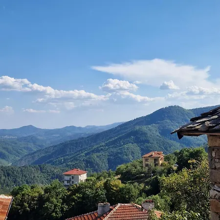 'гнездото', 'the Nest', Rhodope Mountains, Banite * Visnevo